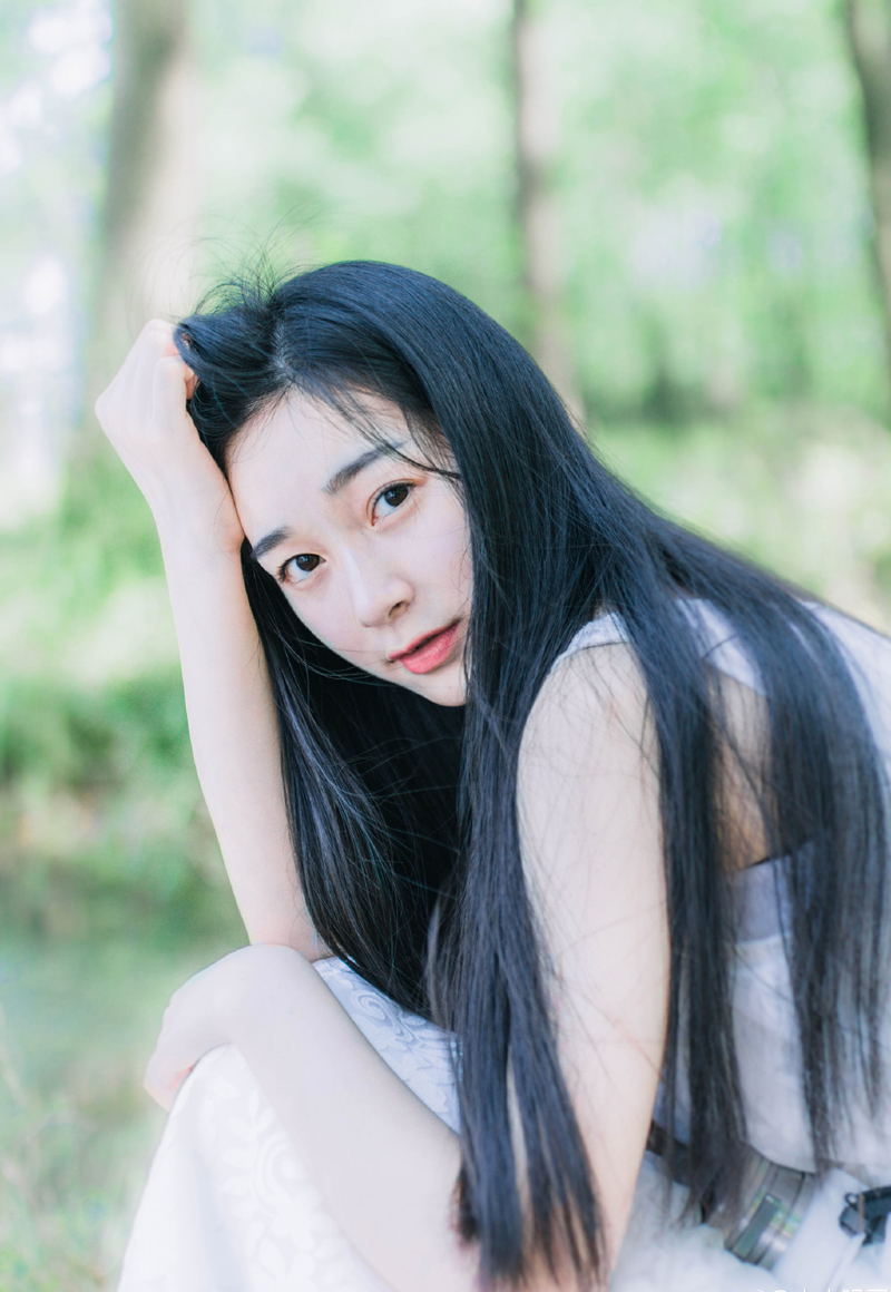 “喏！”管家连忙点点头，快步离开。